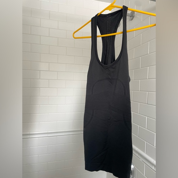 Lulu Swiftly Tank - Picture 2 of 4